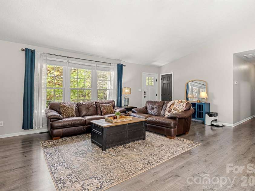 8919 Meadow Ridge Road, Fort Mill, SC 29707.  MLS# CAR4361809, YatesRealty ID 6745. 