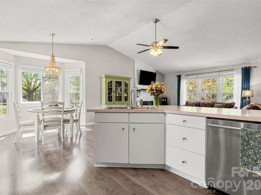 8919 Meadow Ridge Road, Fort Mill, SC 29707.  MLS# CAR4361809, YatesRealty ID 6745. 