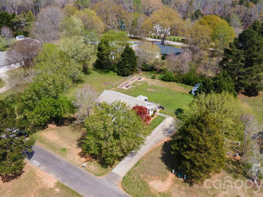 8919 Meadow Ridge Road, Fort Mill, SC 29707.  MLS# CAR4361809, YatesRealty ID 6745. 