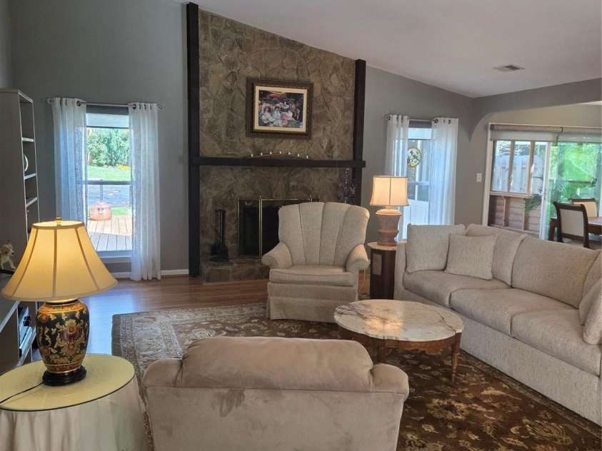 319 Vista Grande Circle, Charlotte, NC 28226.  MLS# CAR4233565, YatesRealty ID 6746. 