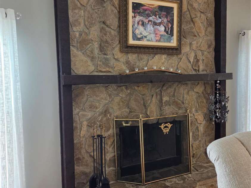 319 Vista Grande Circle, Charlotte, NC 28226.  MLS# CAR4233565, YatesRealty ID 6746. 