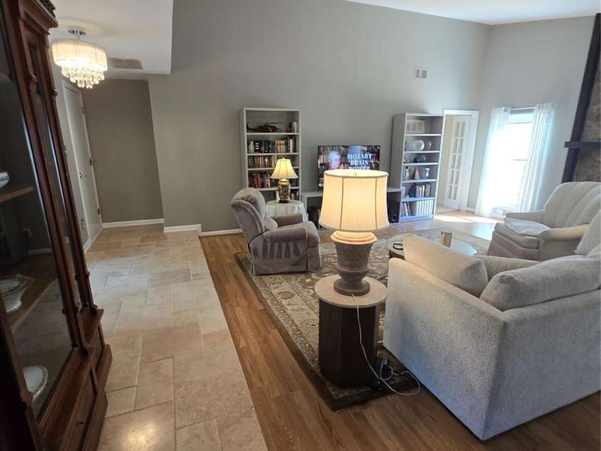 319 Vista Grande Circle, Charlotte, NC 28226.  MLS# CAR4233565, YatesRealty ID 6746. 