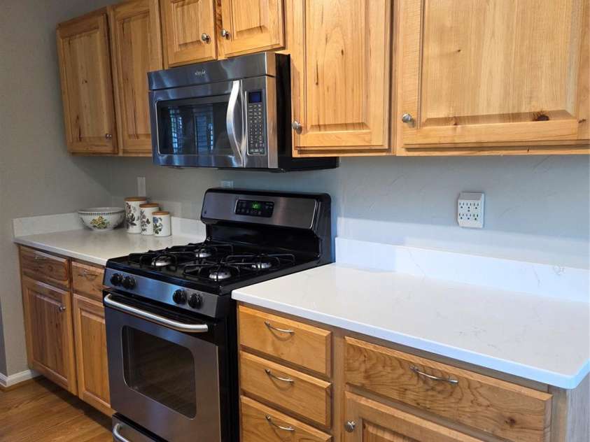 319 Vista Grande Circle, Charlotte, NC 28226.  MLS# CAR4233565, YatesRealty ID 6746. 