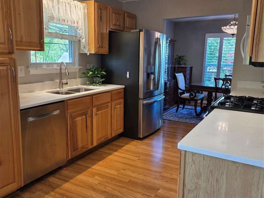 319 Vista Grande Circle, Charlotte, NC 28226.  MLS# CAR4233565, YatesRealty ID 6746. 