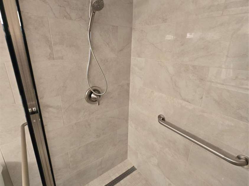 319 Vista Grande Circle, Charlotte, NC 28226.  MLS# CAR4233565, YatesRealty ID 6746. 