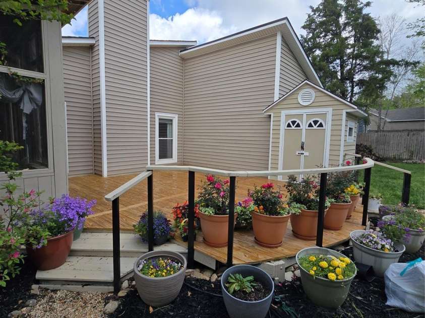 319 Vista Grande Circle, Charlotte, NC 28226.  MLS# CAR4233565, YatesRealty ID 6746. 