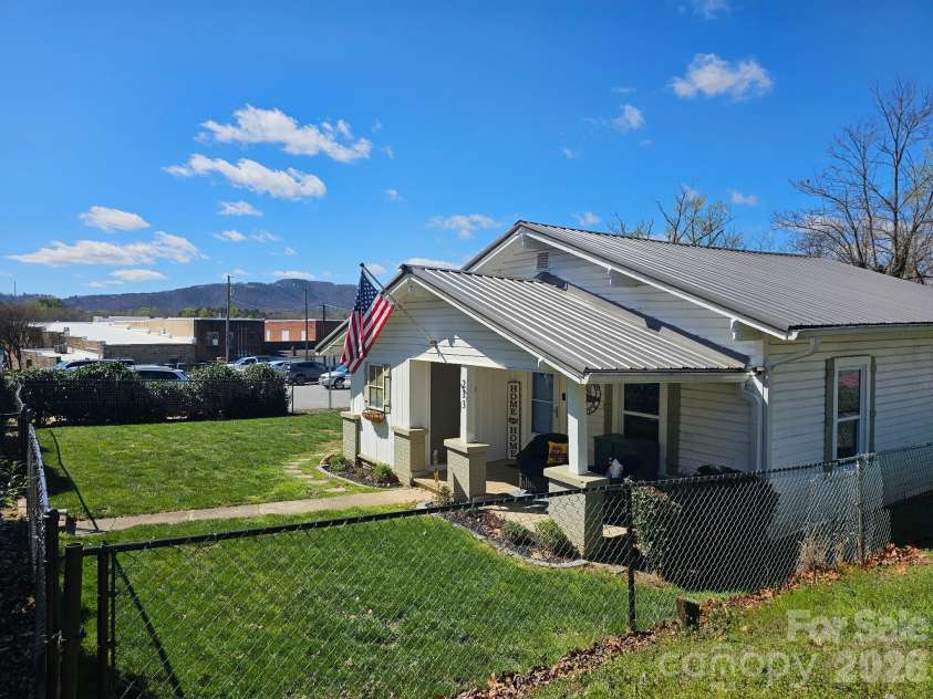 213 Colombo Street, Valdese, NC 28690.  MLS# CAR4355304, YatesRealty ID 6747. 