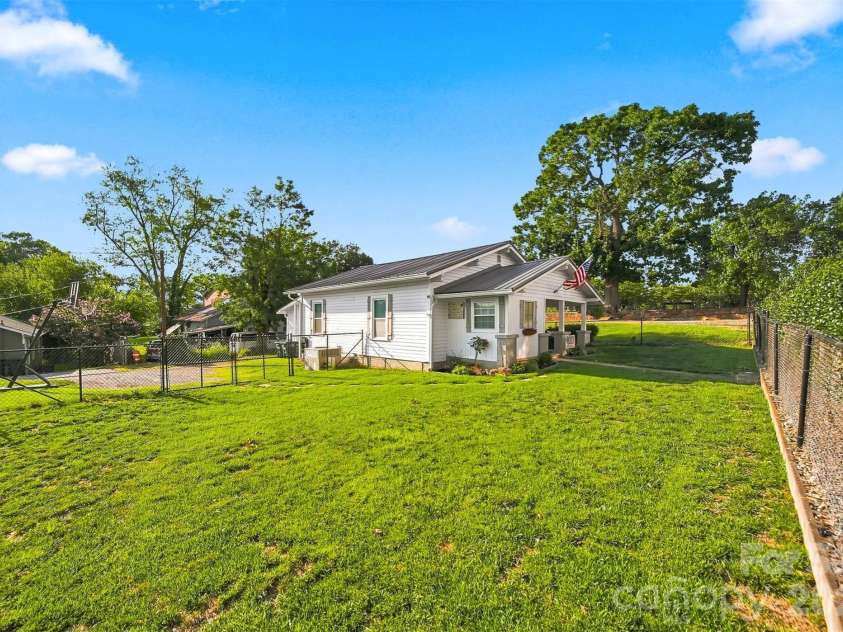213 Colombo Street, Valdese, NC 28690.  MLS# CAR4416609, YatesRealty ID 6747. 