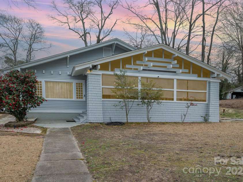 422 Lee Avenue, Wadesboro, NC 28170.  MLS# CAR4228505, YatesRealty ID 6747. 