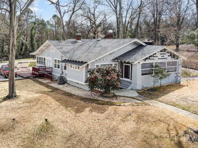 422 Lee Avenue, Wadesboro, NC 28170.  MLS# CAR4228505, YatesRealty ID 6747. 