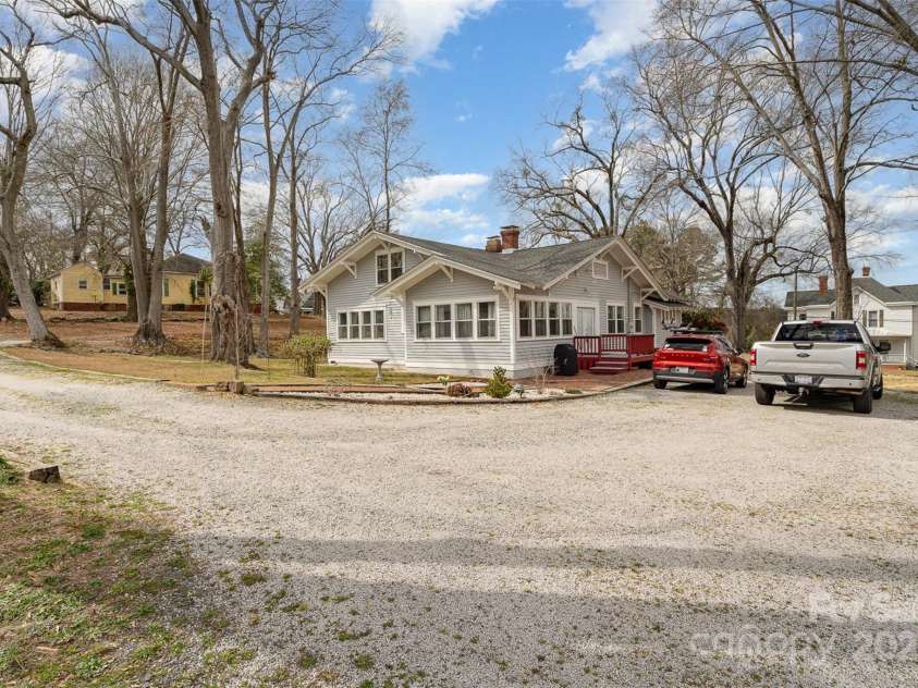 422 Lee Avenue, Wadesboro, NC 28170.  MLS# CAR4228505, YatesRealty ID 6747. 