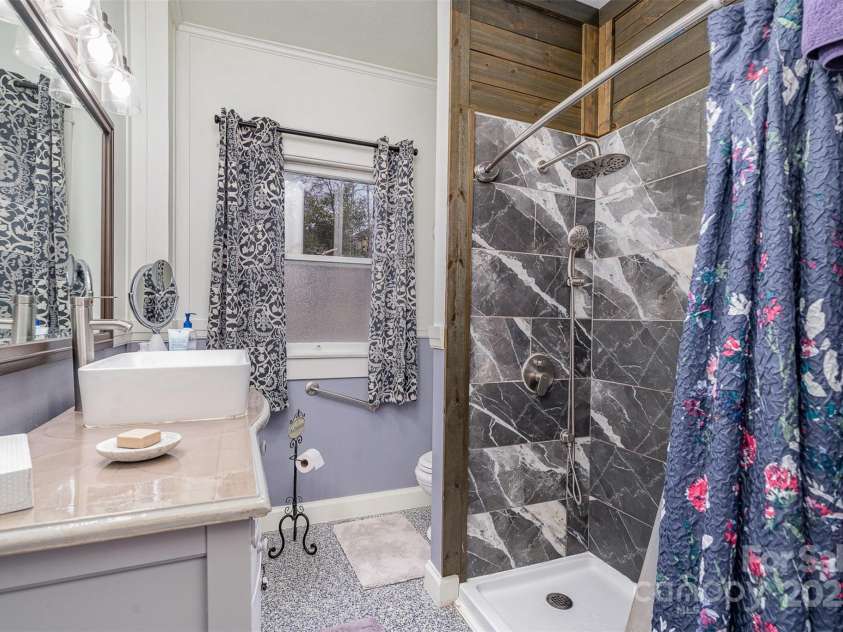 422 Lee Avenue, Wadesboro, NC 28170.  MLS# CAR4228505, YatesRealty ID 6747. 