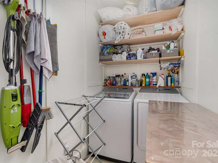 422 Lee Avenue, Wadesboro, NC 28170.  MLS# CAR4228505, YatesRealty ID 6747. 