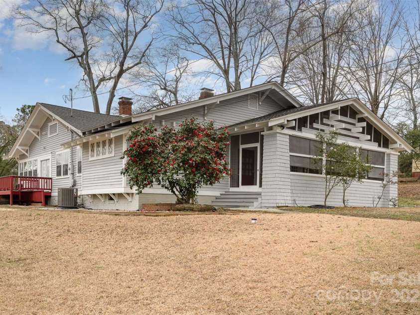 422 Lee Avenue, Wadesboro, NC 28170.  MLS# CAR4228505, YatesRealty ID 6747. 