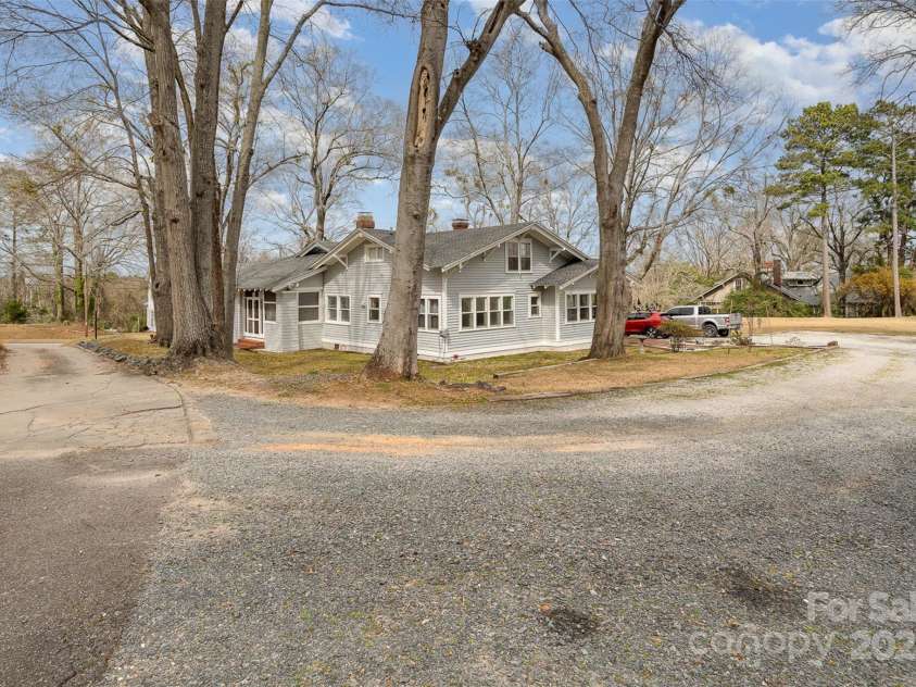 422 Lee Avenue, Wadesboro, NC 28170.  MLS# CAR4228505, YatesRealty ID 6747. 