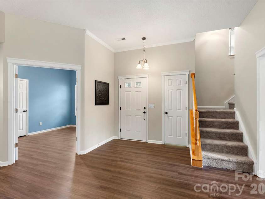12028 Regent Ridge Lane, Charlotte, NC 28278.  MLS# CAR4341760, YatesRealty ID 6748. 