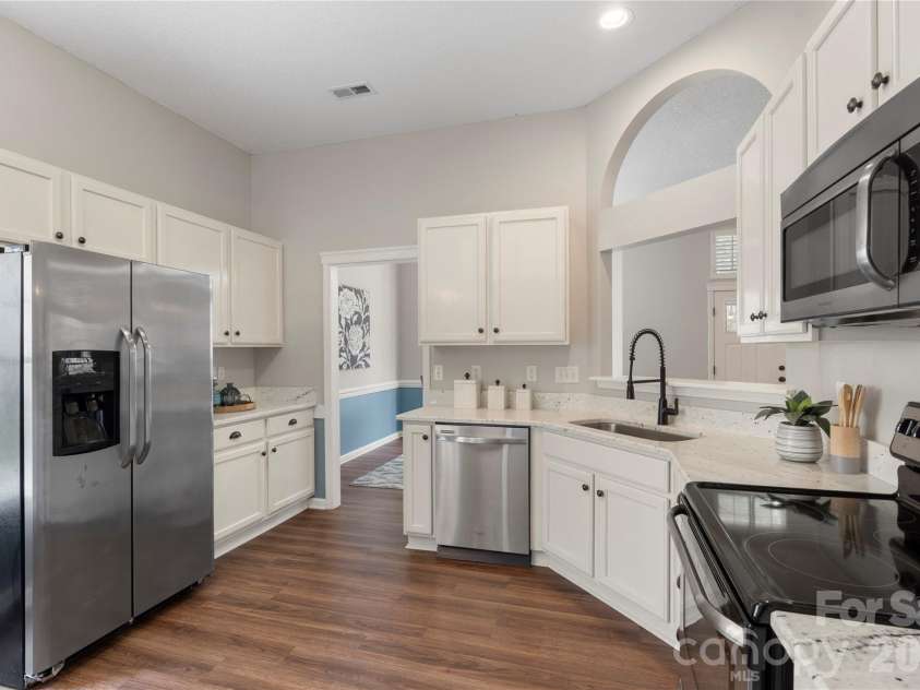 12028 Regent Ridge Lane, Charlotte, NC 28278.  MLS# CAR4341760, YatesRealty ID 6748. 