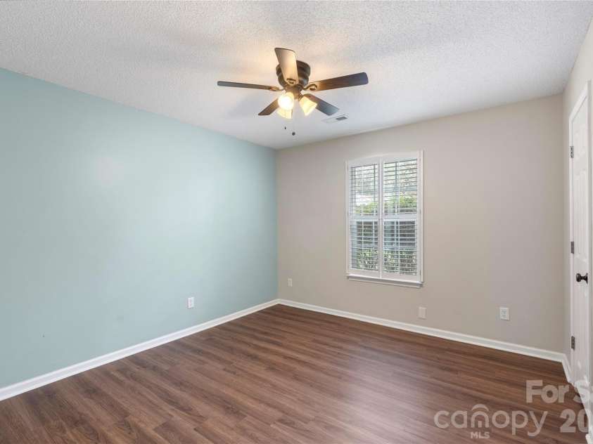 12028 Regent Ridge Lane, Charlotte, NC 28278.  MLS# CAR4341760, YatesRealty ID 6748. 