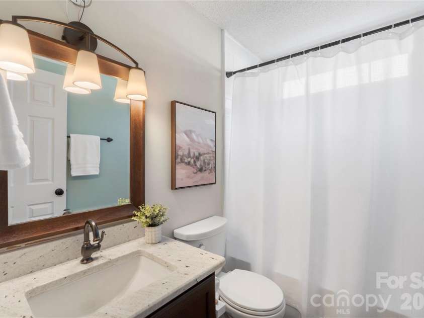 12028 Regent Ridge Lane, Charlotte, NC 28278.  MLS# CAR4341760, YatesRealty ID 6748. 