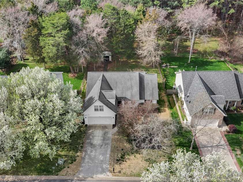 12028 Regent Ridge Lane, Charlotte, NC 28278.  MLS# CAR4341760, YatesRealty ID 6748. 