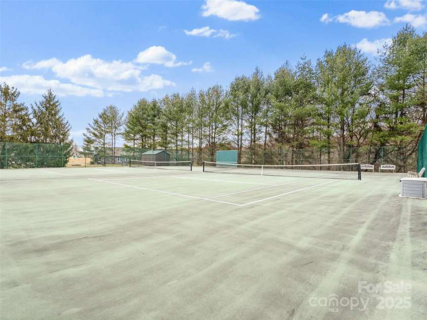 1206 Deermouse Way, Hendersonville, NC 28792.  MLS# CAR4221360, YatesRealty ID 6748. Tennis Courts at the Clubhouse.