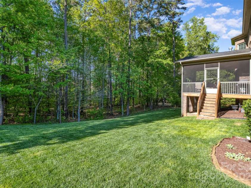 10328 Lemington Drive, Mint Hill, NC 28227.  MLS# CAR4246520, YatesRealty ID 6749. 