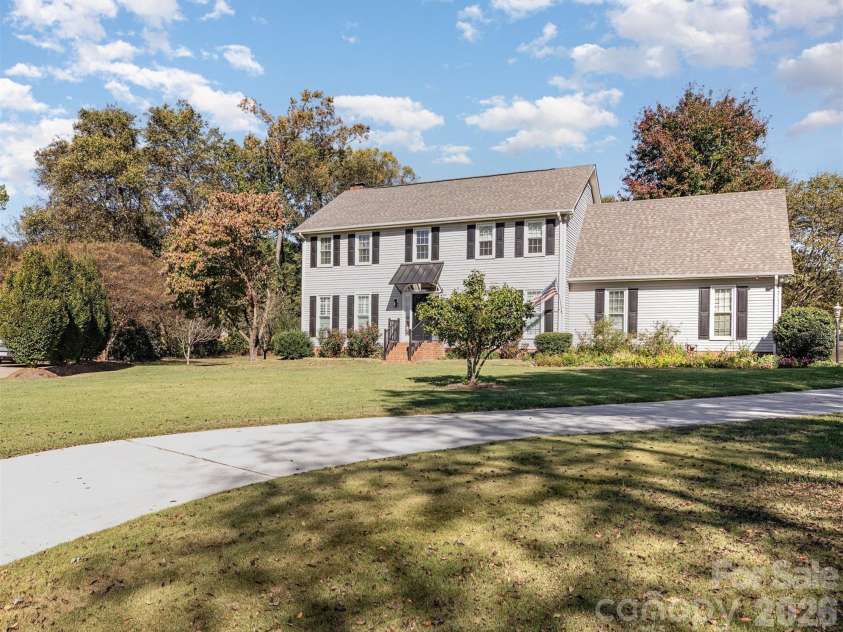 4333 Glen Eagles Lane, Concord, NC 28027.  MLS# CAR4347489, YatesRealty ID 6749. Home
