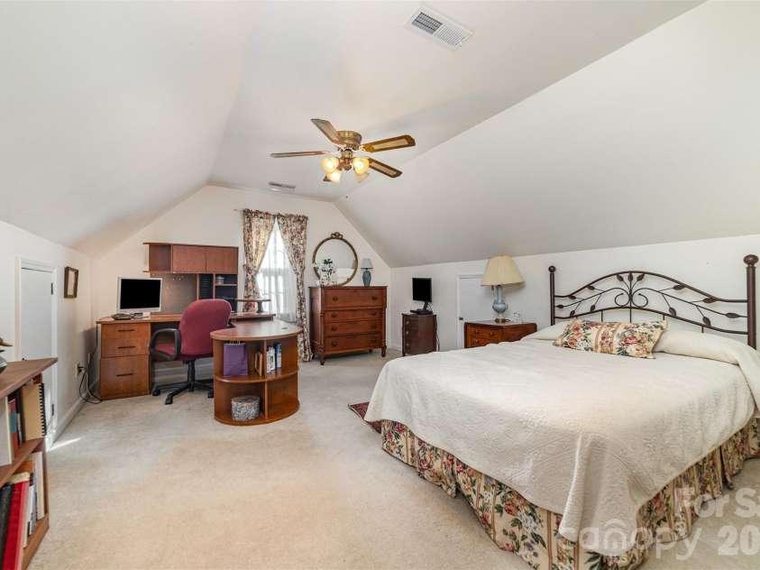 4333 Glen Eagles Lane, Concord, NC 28027.  MLS# CAR4347489, YatesRealty ID 6749. Upstairs Flex room / 5th  Bedroom