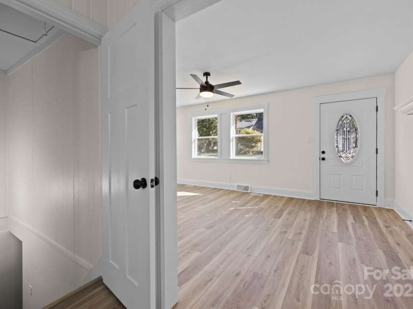 321 14th Street, Salisbury, NC 28144.  MLS# CAR4300897, YatesRealty ID 675. 