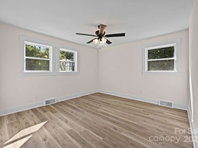 321 14th Street, Salisbury, NC 28144.  MLS# CAR4300897, YatesRealty ID 675. 