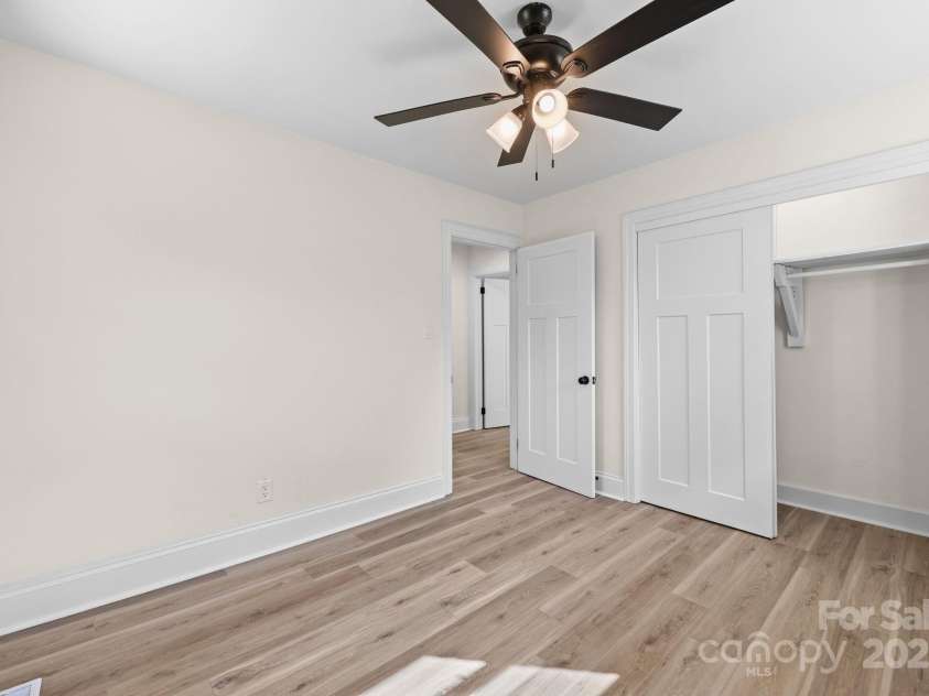 321 14th Street, Salisbury, NC 28144.  MLS# CAR4300897, YatesRealty ID 675. 