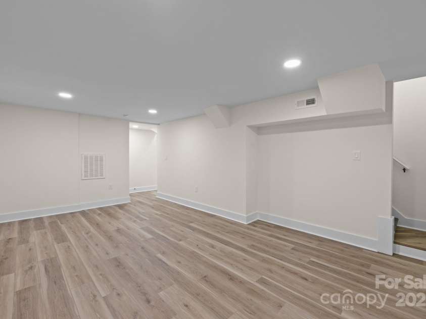 321 14th Street, Salisbury, NC 28144.  MLS# CAR4300897, YatesRealty ID 675. 