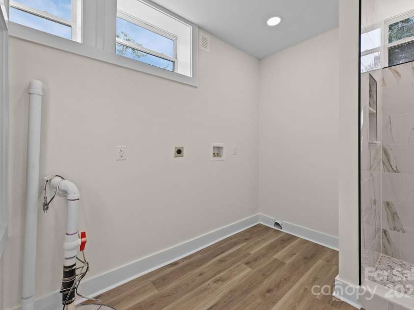 321 14th Street, Salisbury, NC 28144.  MLS# CAR4300897, YatesRealty ID 675. 