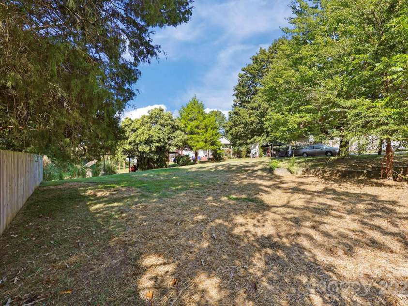 321 14th Street, Salisbury, NC 28144.  MLS# CAR4300897, YatesRealty ID 675. 