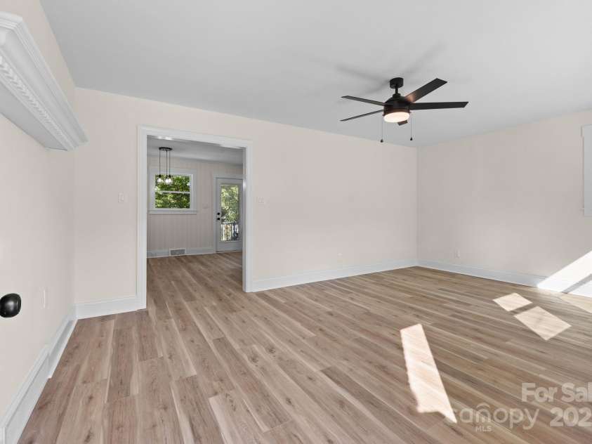 321 14th Street, Salisbury, NC 28144.  MLS# CAR4300897, YatesRealty ID 675. 