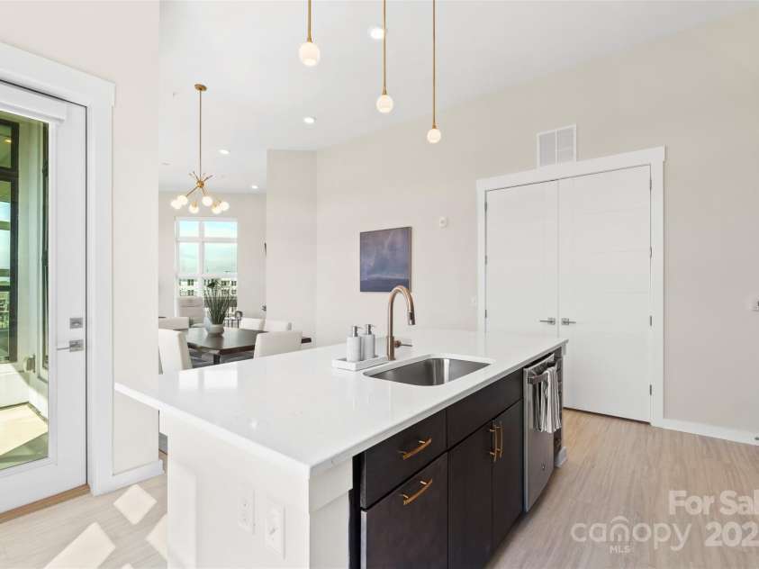 3630 Davidson Street, Charlotte, NC 28205.  MLS# CAR4304301, YatesRealty ID 675. 