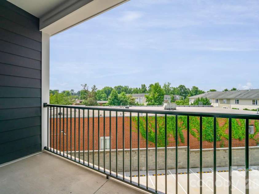 3630 Davidson Street, Charlotte, NC 28205.  MLS# CAR4340605, YatesRealty ID 675. 