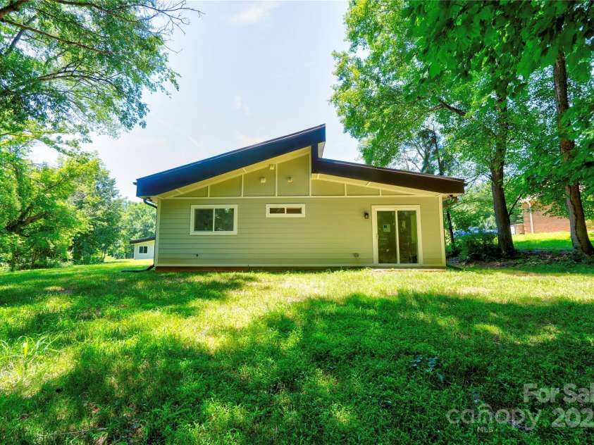 900 Linney Lane, Shelby, NC 28152.  MLS# CAR4276627, YatesRealty ID 675. BACK