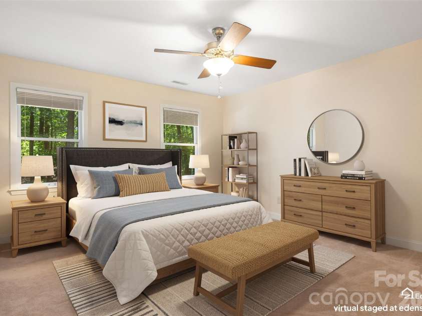 909 Woodland Forest Drive, Waxhaw, NC 28173.  MLS# CAR4402336, YatesRealty ID 6750. 