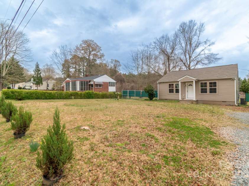 1216 Center Street, Wadesboro, NC 28170.  MLS# CAR4235505, YatesRealty ID 6751. Nice setback from street