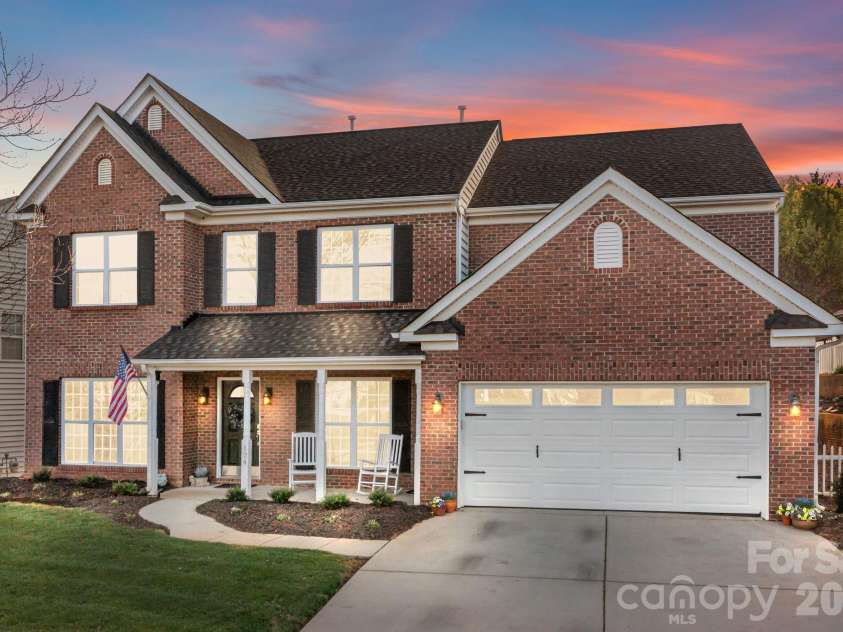 124 Wedge View Way, Statesville, NC 28677.  MLS# CAR4360045, YatesRealty ID 6751. 