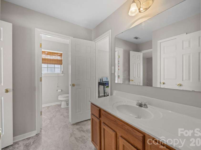 124 Wedge View Way, Statesville, NC 28677.  MLS# CAR4360045, YatesRealty ID 6751. 
