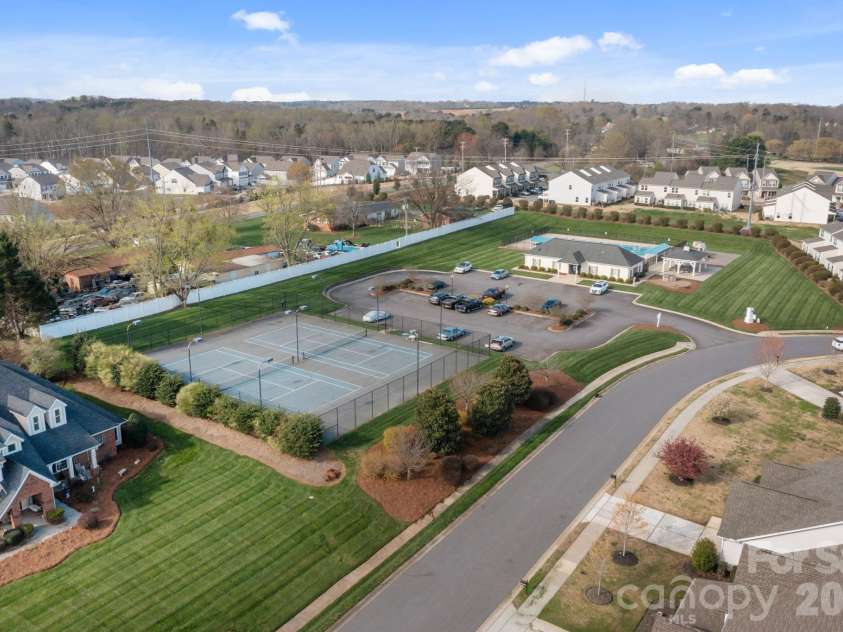124 Wedge View Way, Statesville, NC 28677.  MLS# CAR4360045, YatesRealty ID 6751. 