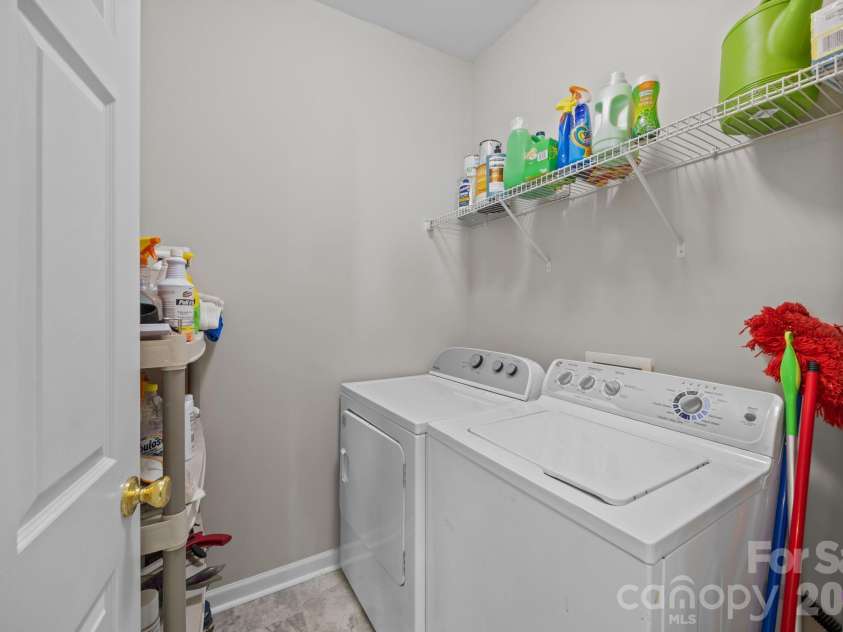 124 Wedge View Way, Statesville, NC 28677.  MLS# CAR4360045, YatesRealty ID 6751. Laundry on main
