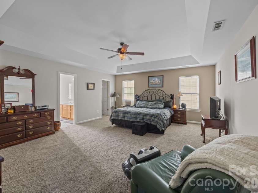 124 Wedge View Way, Statesville, NC 28677.  MLS# CAR4360045, YatesRealty ID 6751. Primary up
