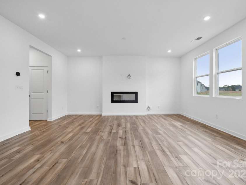 714 Olde England Drive, Lincolnton, NC 28092.  MLS# CAR4240569, YatesRealty ID 6753. Representative Photo