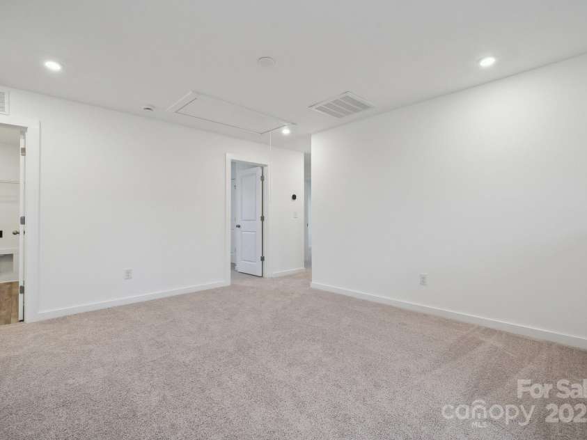 714 Olde England Drive, Lincolnton, NC 28092.  MLS# CAR4240569, YatesRealty ID 6753. Representative Photo