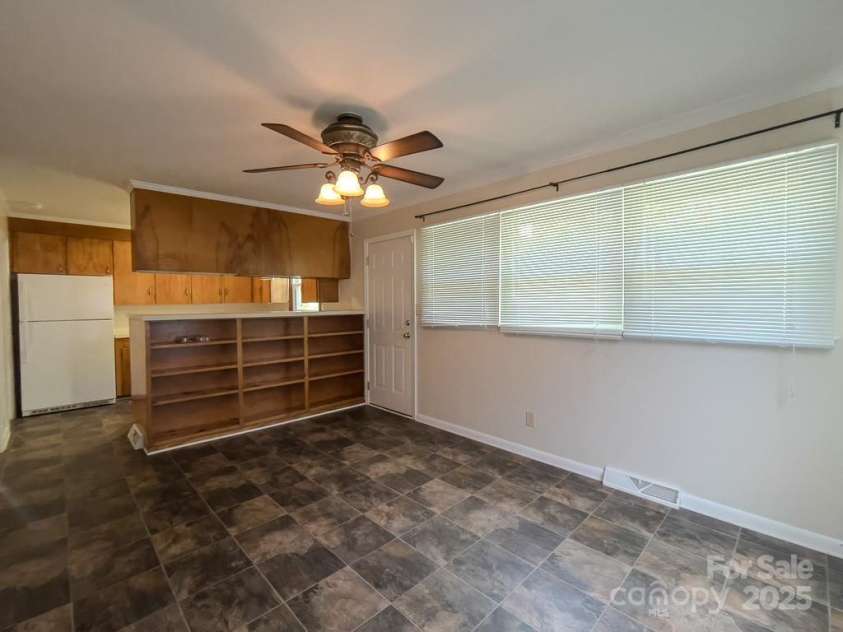 108 Jefferson Street, York, SC 29745.  MLS# CAR4227256, YatesRealty ID 6754. Dining