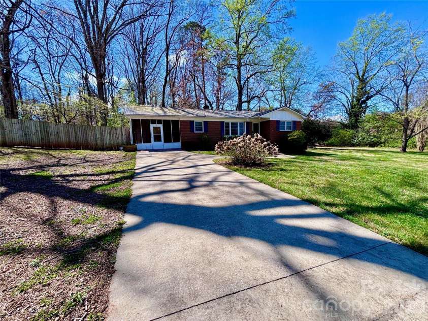234 AllenDale Drive, Forest City, NC 28043.  MLS# CAR4315515, YatesRealty ID 6755. 
