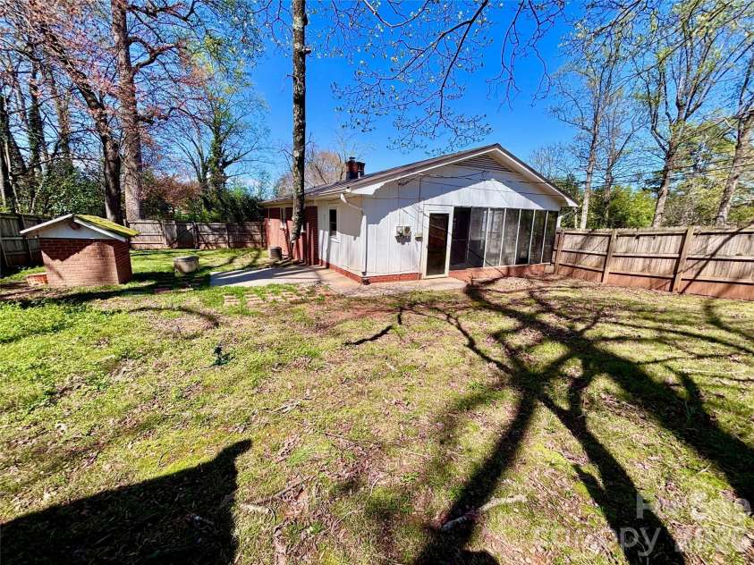 234 AllenDale Drive, Forest City, NC 28043.  MLS# CAR4315515, YatesRealty ID 6755. 